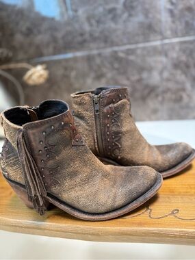 Old Gringo Fringe Studded Western Ankle Boots Distressed Leather Size 7